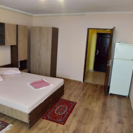 Flora Apartament Apartman Máréfalva Kültér fotó