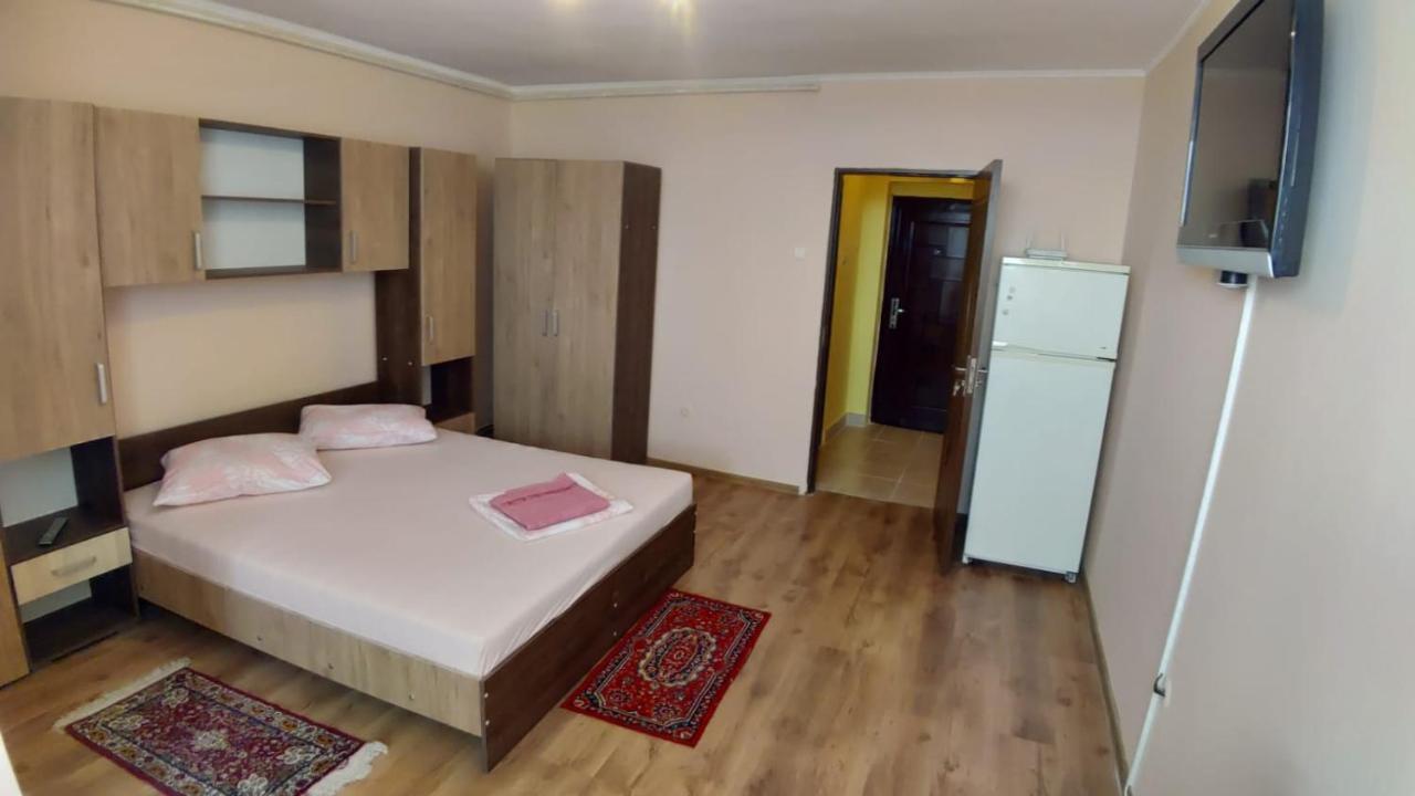 Flora Apartament Apartman Máréfalva Kültér fotó