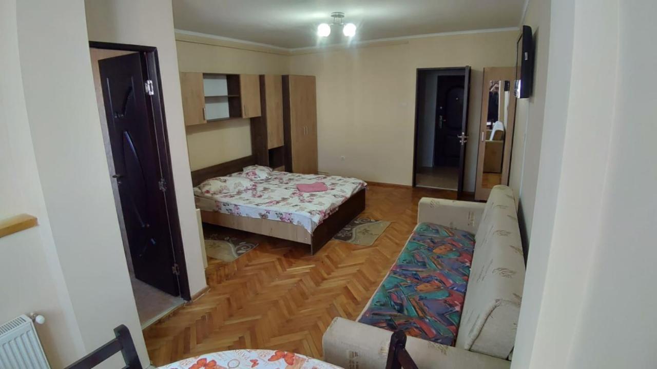 Flora Apartament Apartman Máréfalva Kültér fotó