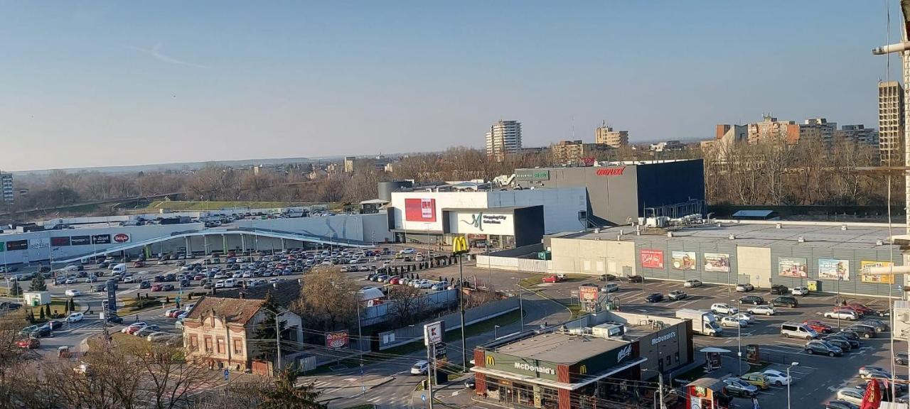 Flora Apartament Apartman Máréfalva Kültér fotó